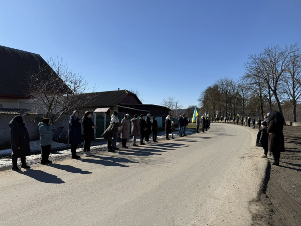 Заліщицька громада провела в останню дорогу захисника Василя Шевчука (фото)