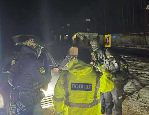 На Тернопільщині судитимуть чоловіка, який за 14 тисяч доларів обіцяв переправити військовозобов’язаного через кордон