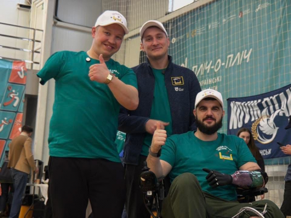 У Тернополі ветерани з усієї України змагалися за перемогу в лізі петанку (ФОТО)