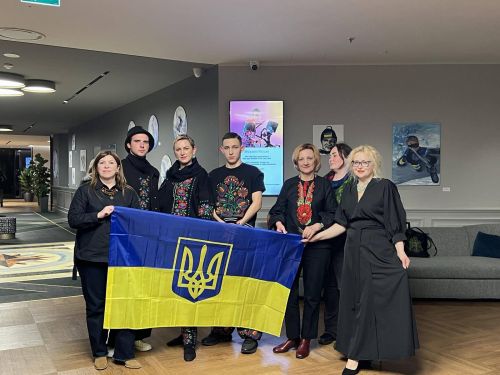 Студенти з Тернополя представили колекцію одягу «NESKORENI» на подіумі в Мілані (фото)