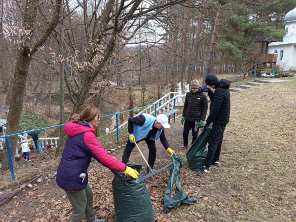 Впорядкували святе джерело та урочище Монастирок учні та вчителі Бережанського ліцею (фото)