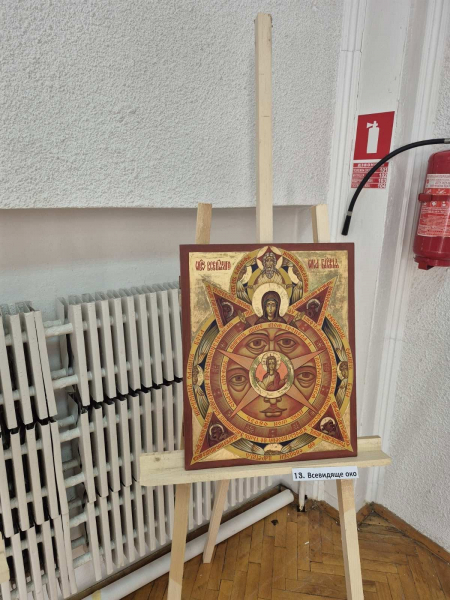 Виставка ікон Володимира Шерстія «З вірою до Перемоги» відкрилася у Заліщицькому обласному госпіталі (фото)