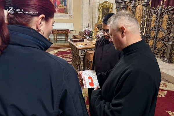 Перед Великоднем на Тернопільщині посилили заходи безпеки у храмах (фото)