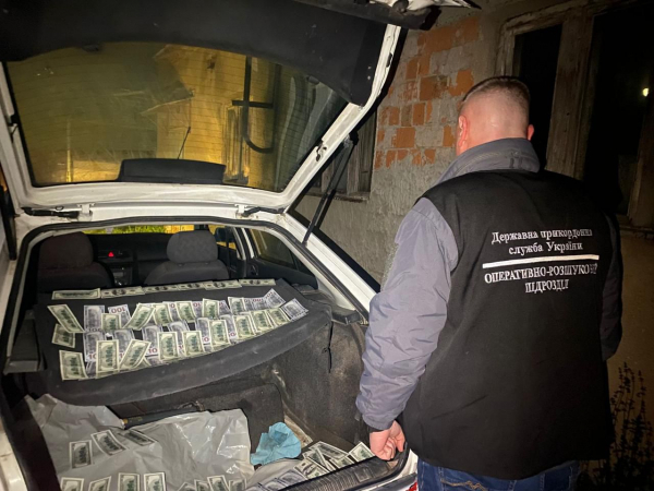 Мешканець Тернопільщини разом із спільниками переправляв людей через Тису: порушників затримали (фото)