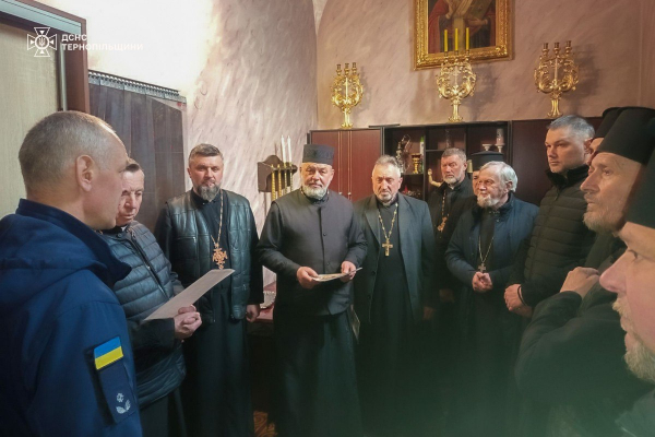 Перед Великоднем на Тернопільщині посилили заходи безпеки у храмах (фото)