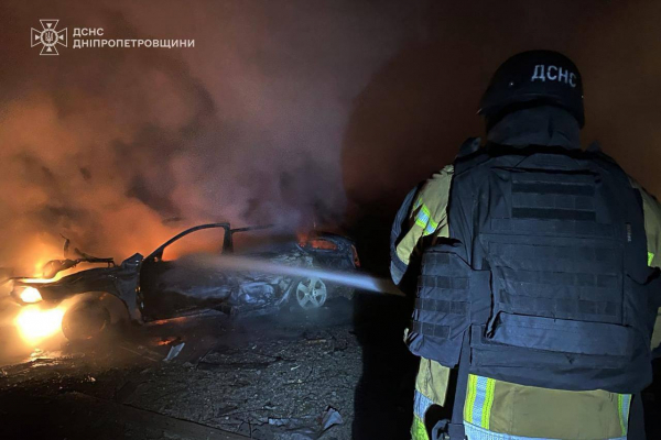 Понад 10 разів росіяни атакували три райони на Дніпропетровщині: постраждали двоє людей (фото)