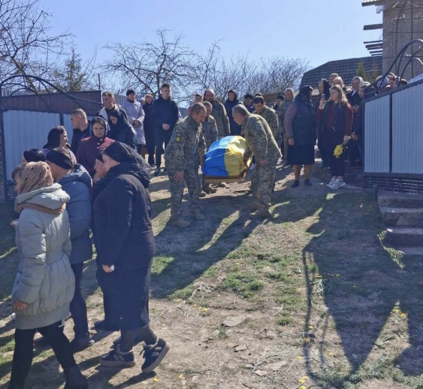 У Гусятинській громаді попрощалися з Героєм Володимиром Гургачем (фото)