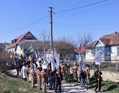 У Гусятинській громаді попрощалися з Героєм Володимиром Гургачем (фото)