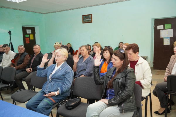 Творчий майстер-клас до Дня вишиванки провели у школі на Тернопільщині (фото)