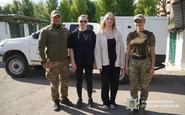Лежала знесилена в полі: тернопільські кінологи врятували косулю (фото, відео)