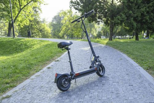 У Тернополі обмежили швидкість електросамокатів і ввели вікові вимоги