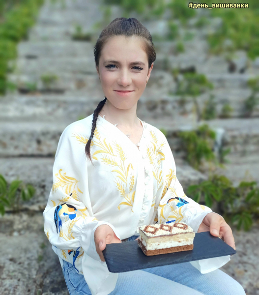 Солодкий код нації: у Вишнівці створили десерти з орнаментами вишиванок (фото)