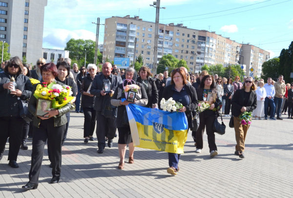 У Тернополі вшанували пам’ять загиблих героїв панахидою «Світло молитви в темряві війни» (фото)