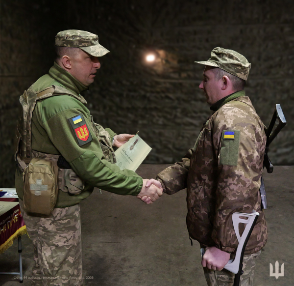 За успішне виконання бойових завдань відзначили воїнів 44-тої артилерійської бригади з Тернопільщини (ФОТО)