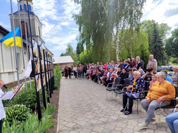 У Великих Дедеркалах відкрили Алею Надії для родин полонених і зниклих безвісти захисників (фото)