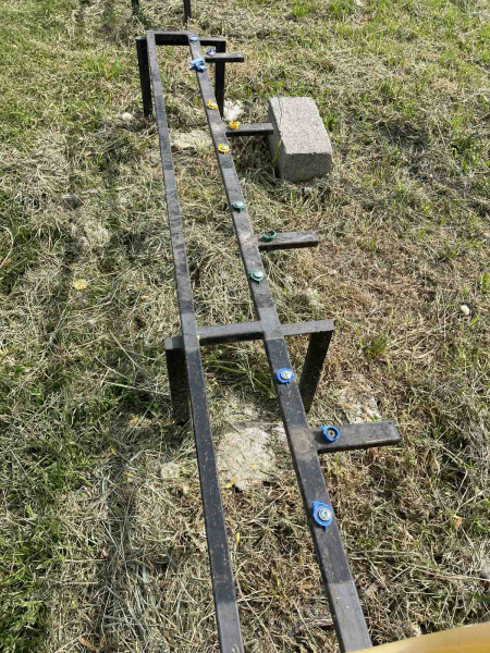 Вандалізм у Великій Березовиці: за три тижні на стадіоні знищили понад 30 нових крісел (фото)