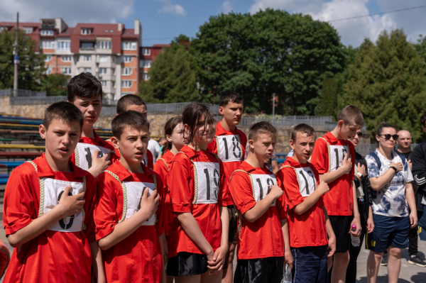 Спорт без бар’єрів: у Тернополі провели чемпіонат з легкоатлетичного кросу (фото)