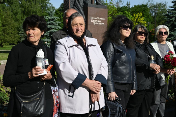 У Тернополі вшанували пам’ять загиблих героїв панахидою «Світло молитви в темряві війни» (фото)