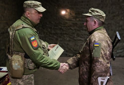 За успішне виконання бойових завдань відзначили воїнів 44-тої артилерійської бригади з Тернопільщини (ФОТО)