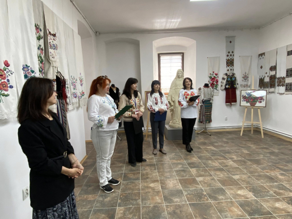 Що приховують українські рушники: у Збаражі відкрили незвичну виставку (фото)
