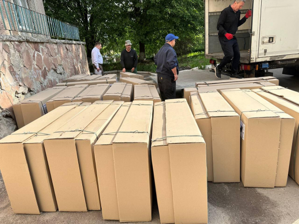 Дитяча лікарня Тернополя отримала 20 розкладних ліжок за понад 276 тисяч гривень (фото)