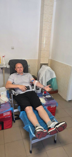 Бладмобіль у Іване-Пустому: 30 донорів здали понад 13 літрів крові за один день (фото)