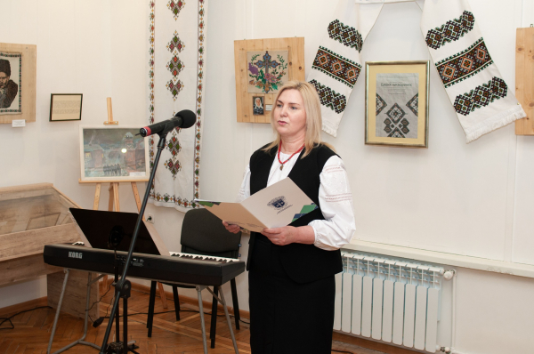 “Броня нескорених”: у Тернополі відкрили виставку про незламність українців кількох поколінь (фото)