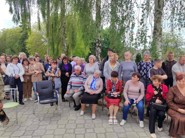 У Великих Дедеркалах відкрили Алею Надії для родин полонених і зниклих безвісти захисників (фото)
