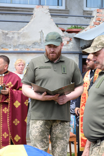 У Петрикові попрощалися із захисником Сергієм Оліярчуком (фото)