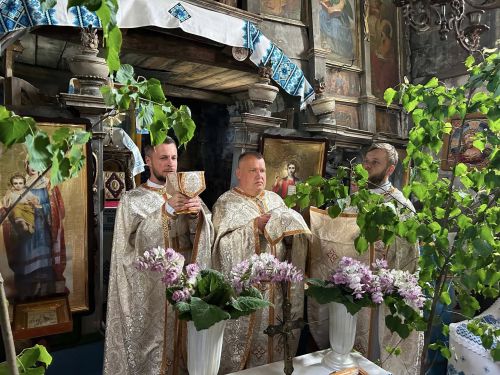 Церкві понад 420 років: на Зборівщині відбулося унікальне богослужіння (ФОТО)