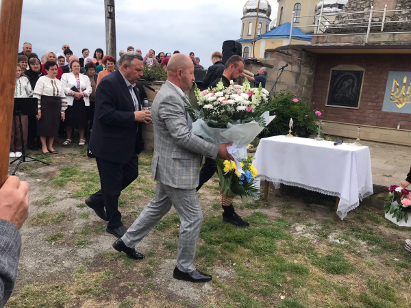 Пам’ятний банер загиблому захиснику Тарасу Казнодію відкрили у Теребовлянській громаді (фото)