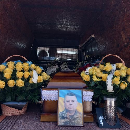 На Борщівщині живим коридором зустріли полеглого воїна Костянтина Соколівського (фото)