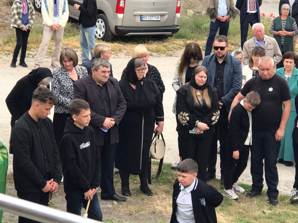 Пам’ятний банер загиблому захиснику Тарасу Казнодію відкрили у Теребовлянській громаді (фото)