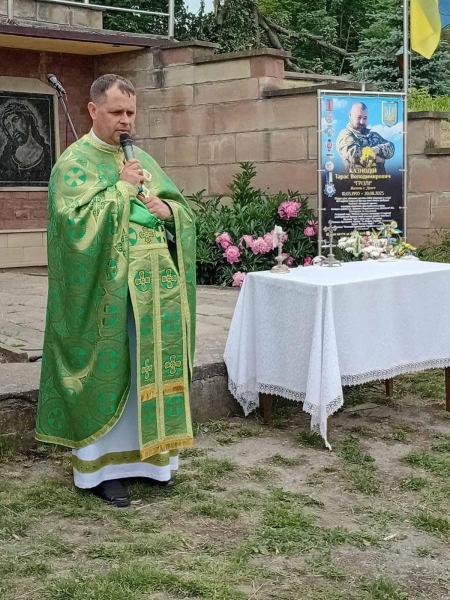 Пам’ятний банер загиблому захиснику Тарасу Казнодію відкрили у Теребовлянській громаді (фото)