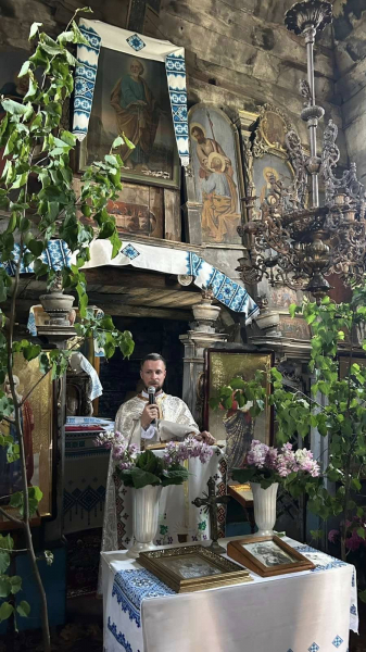 Церкві понад 420 років: на Зборівщині відбулося унікальне богослужіння (ФОТО)
