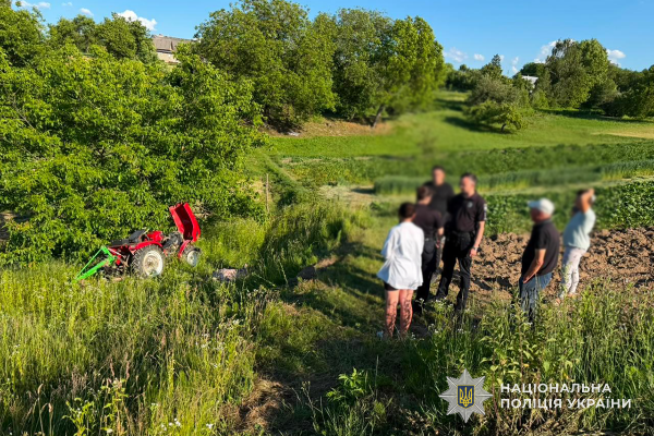 На Тернопільщині дві смертельні ДТП за добу: загинули 16-річна дівчина та 65-річний водій трактора (фото)
