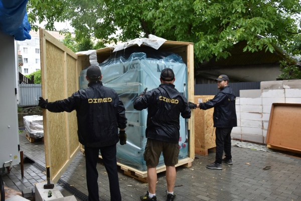 Третя в області, де буде встановлено МРТ: у Теребовлянську лікарню доставили сучасний томограф (фото)