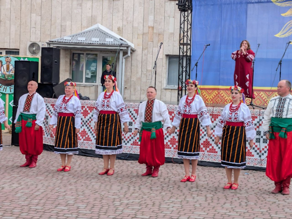 У Підволочиську відбувся благодійний фестиваль Зеленого борщу на підтримку ЗСУ (фото)