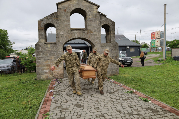 На щиті повернувся захисник із Великої Березовиці Сергій Лесик (фото)