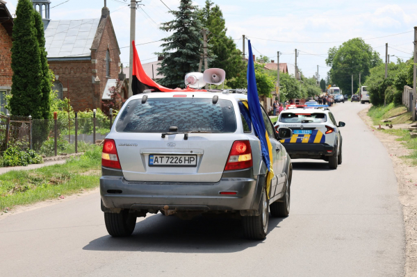 У Петрикові попрощалися із захисником Сергієм Оліярчуком (фото)