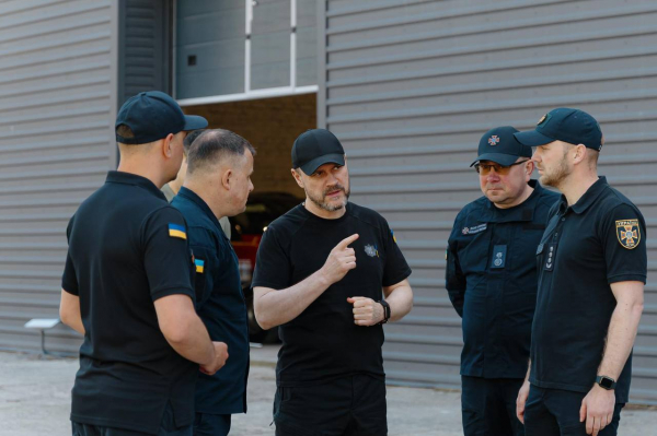 Розбудовують мережу аварійно-рятувальних формувань по всій країні, - Клименко (фото)