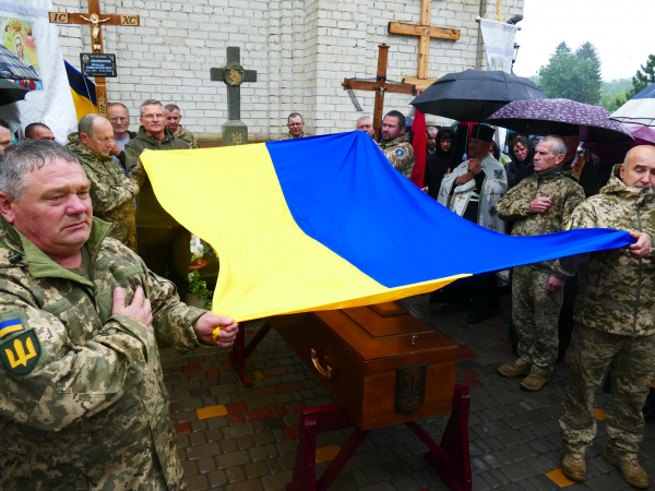У Товстому попрощалися із загиблим захисником Арвідсом Любасюком (фото)