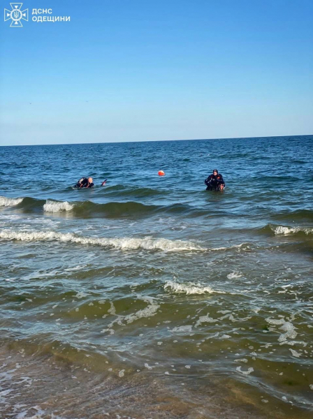 Порив вітру відніс дитину в море: на Одещині другу добу тривають пошуки 10-річної дівчинки (фото)