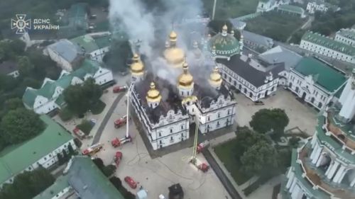 Після удару по святині у Києво-Печерській лаврі тривають ремонтні роботи (відео)