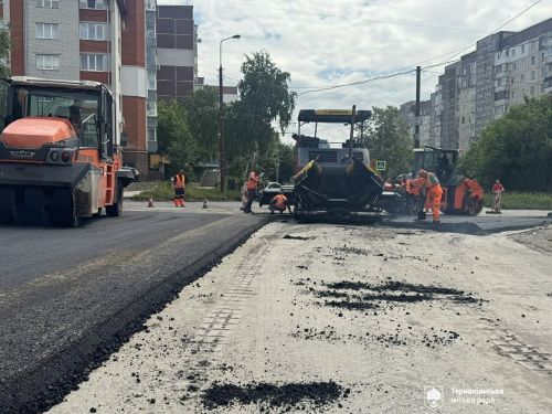У Тернополі на перехресті вулиць Володимира Великого та Леся Курбаса облаштовують круговий рух