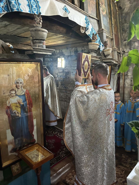 Церкві понад 420 років: на Зборівщині відбулося унікальне богослужіння (ФОТО)