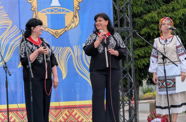У Підволочиську відбувся благодійний фестиваль Зеленого борщу на підтримку ЗСУ (фото)