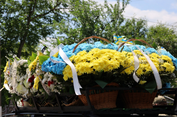 У Петрикові попрощалися із захисником Сергієм Оліярчуком (фото)