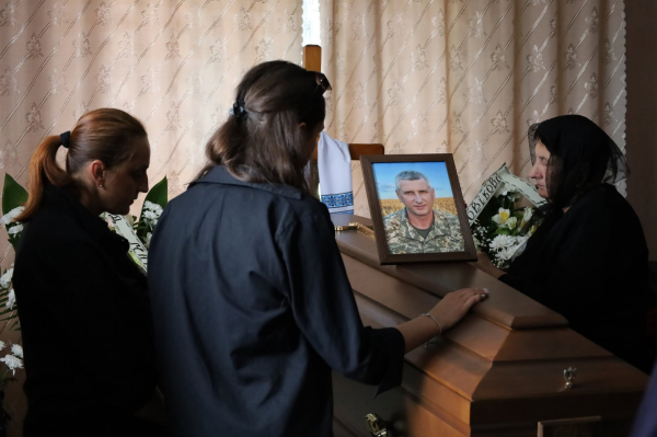 У Петрикові попрощалися із захисником Сергієм Оліярчуком (фото)