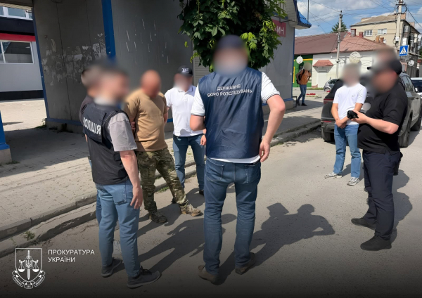 Підполковника ТЦК на Тернопільщині затримали через схему з розшуком військовозобов’язаних(фото)